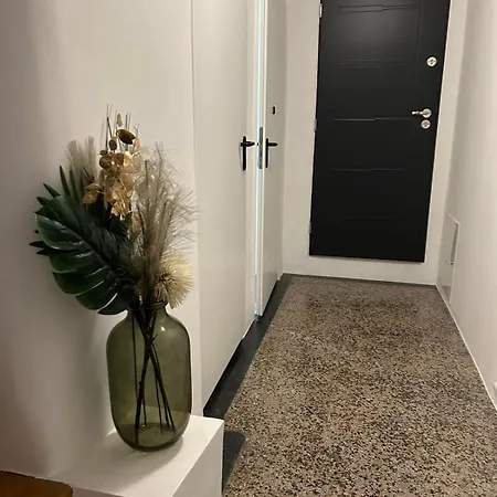 Gg Art Iii Apartment Ljubljana